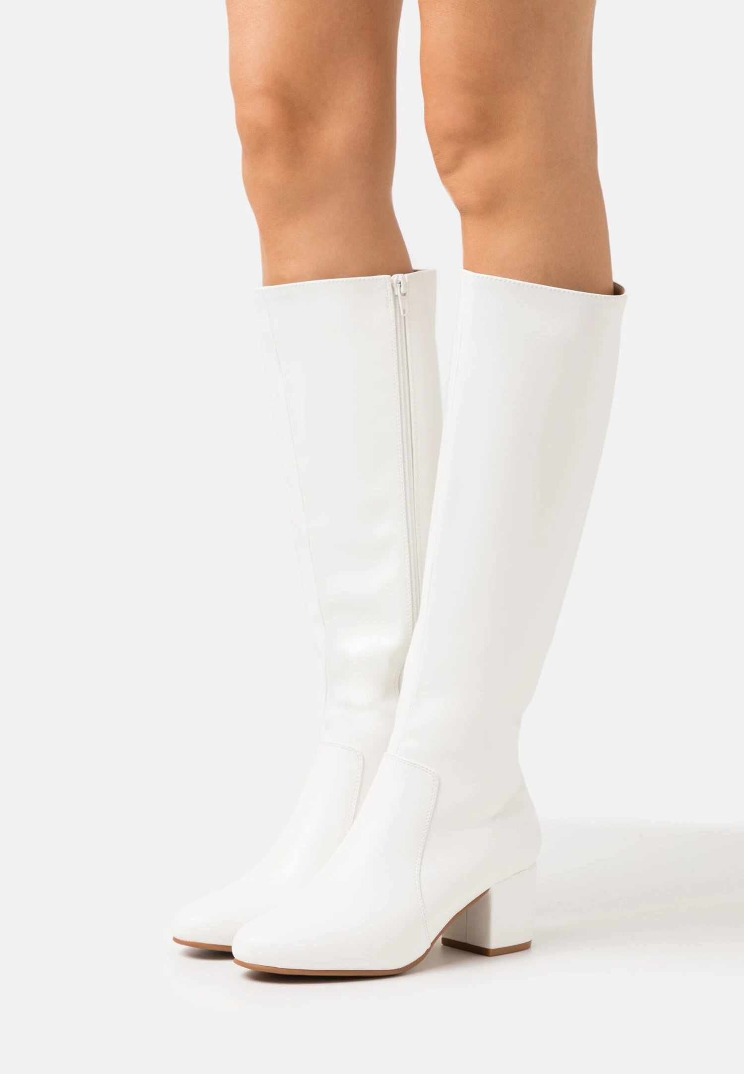 Bottes - White Anna Field Bottes - White -Anna Field 749db25736dc426cbcdb1e50568a77d3 scaled
